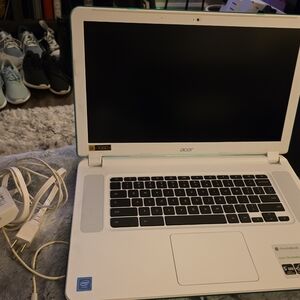 Acer Chromebook 15, 15.6" Full HD White Laptop
